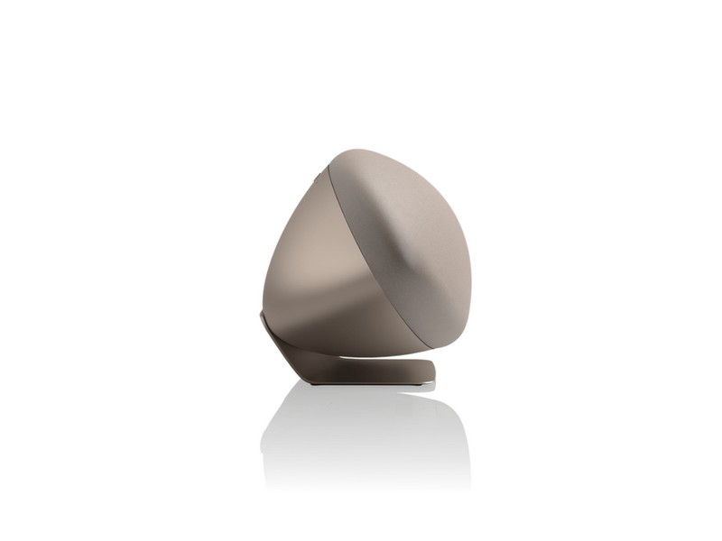 Bowers & Wilkins Zeppelin Pro Edition Wireless Smart Speaker (Solar Gold) - Image 3