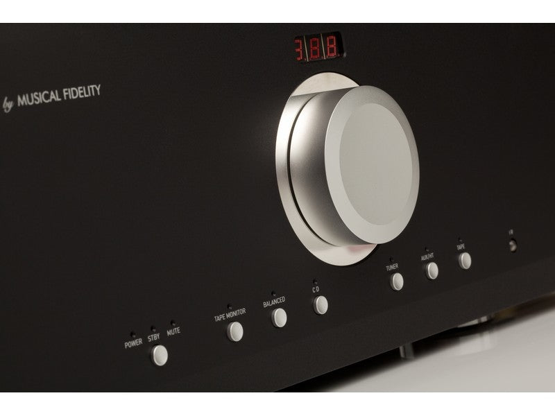 Musical Fidelity M6500i : 500W Dual Mono Integrated Amplifier Black - Image 4