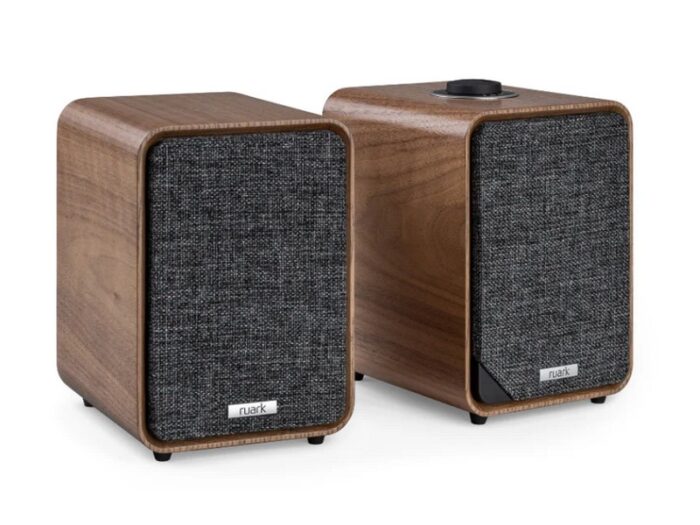 Ruark MR1 MK3 Bluetooth Speaker System Walnut