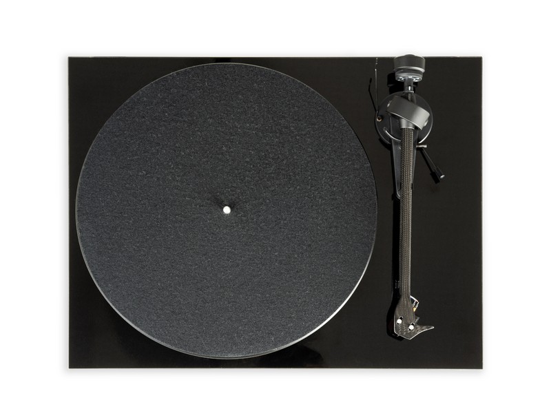 Pro-Ject Debut Carbon Classic Turntable with Ortofon 2M Red Cartridge - Black - Image 4