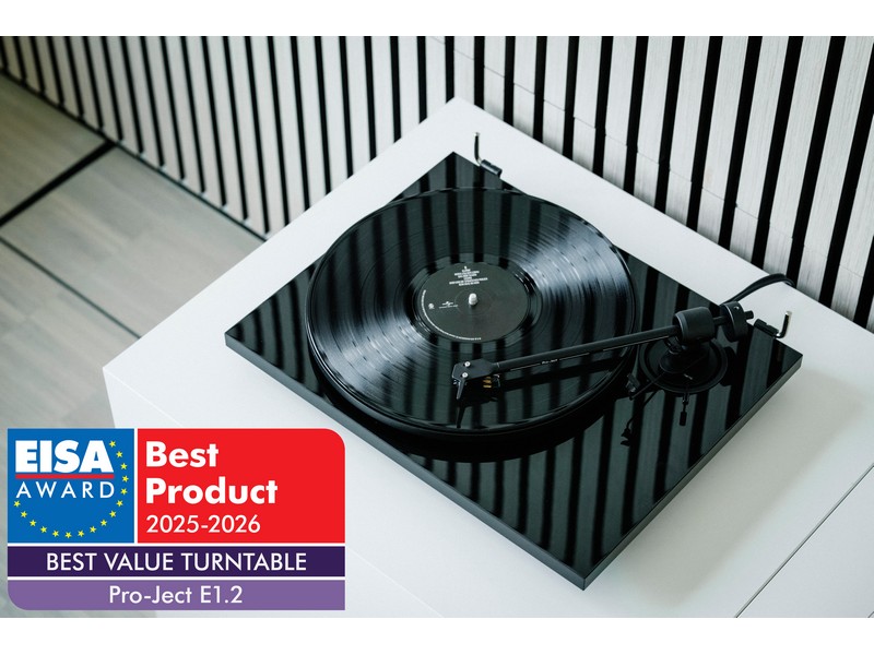 Pro-Ject E1.2 Turntable with Pick It MM E Cartridge - Image 2