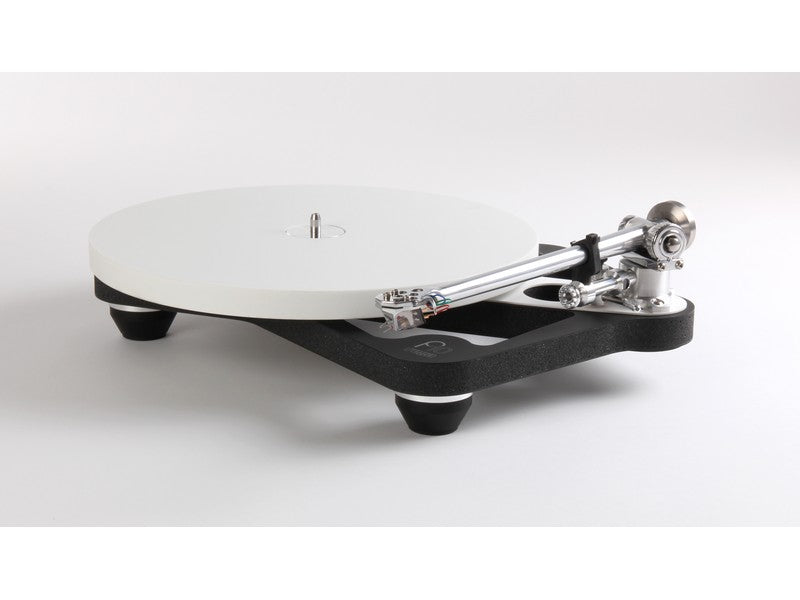 Rega Planar 10 turntable and P10 PSU (No Cartridge) - Image 5
