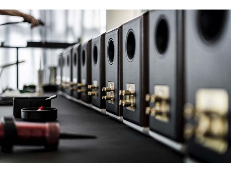 Sonus Faber Electa Amator III Speaker Pair Walnut - Image 11