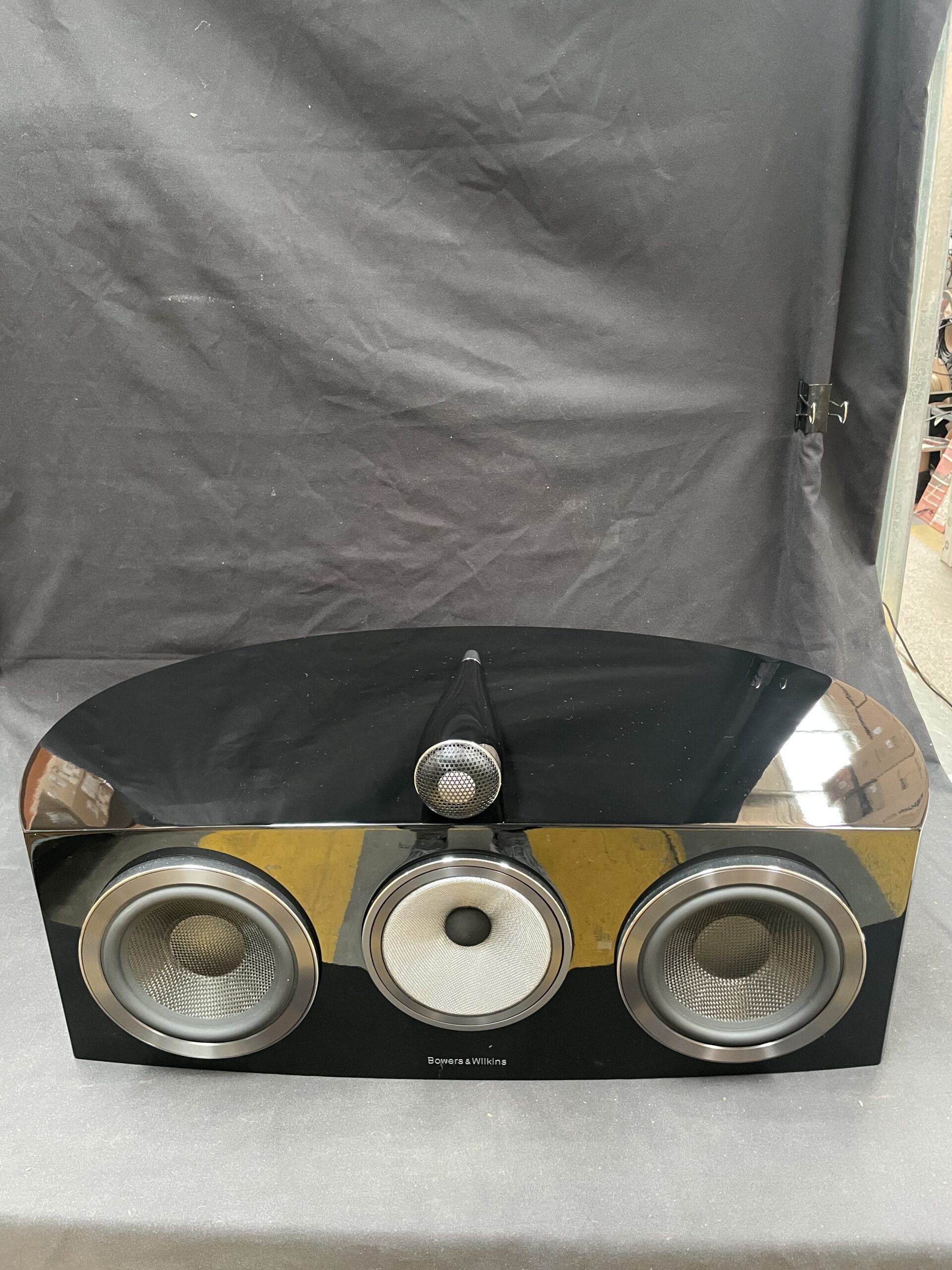 Bowers & Wilkins HTM2 D3 Center Speaker – Black - Image 6