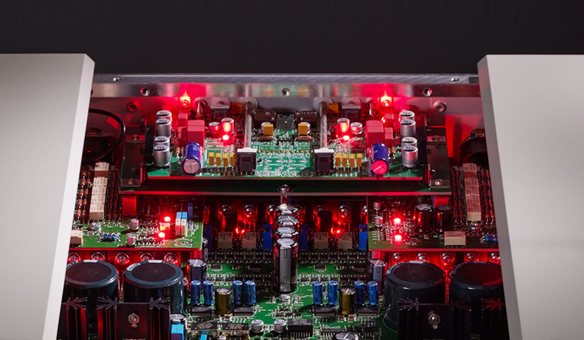 T+A SDX 3100 HV Reference Streaming DAC / Preamplifier - Image 7